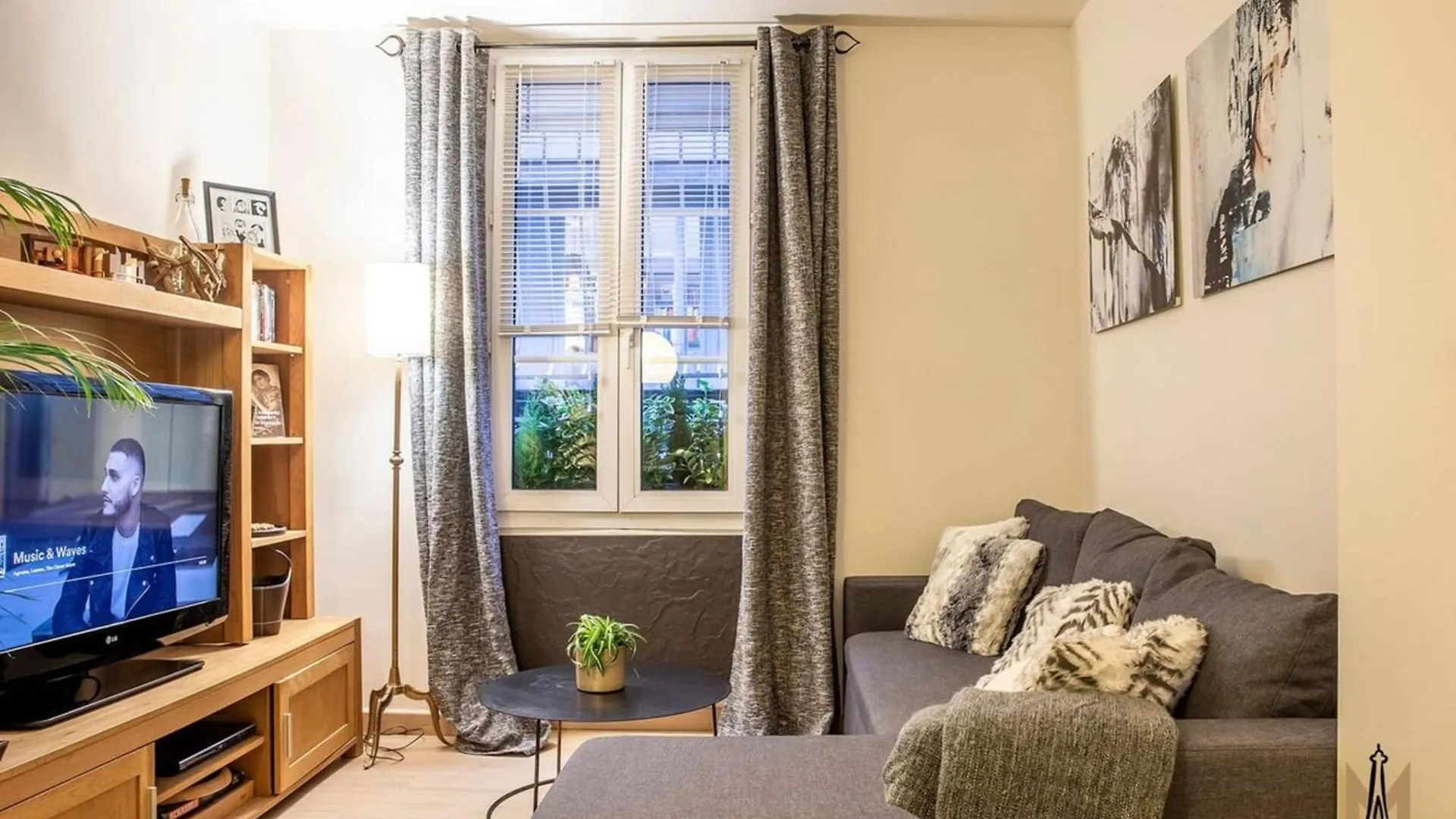 Apartment Montmartre Superbe Moderne Appartement 4 Personnes Paris